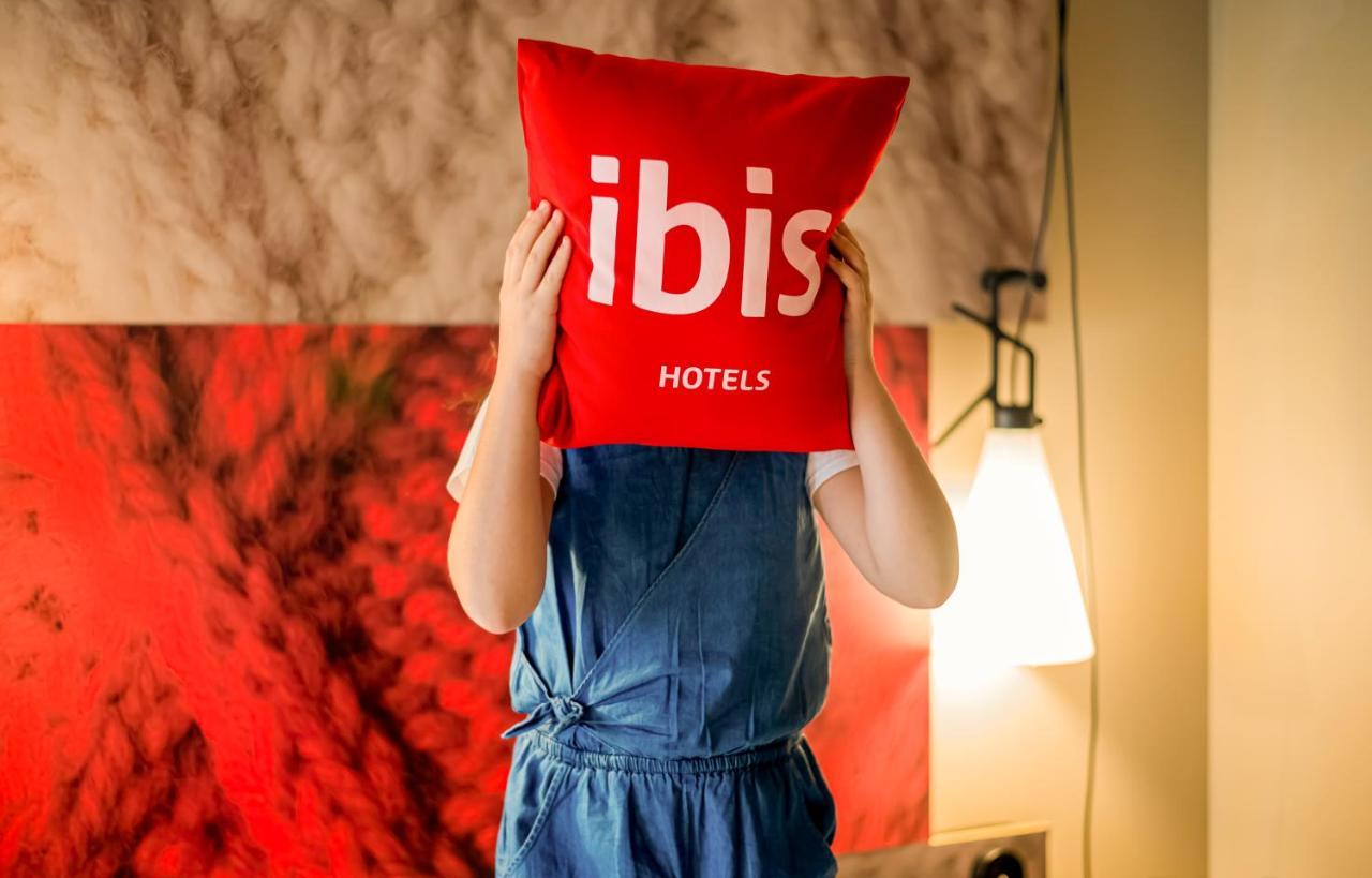 Ibis *